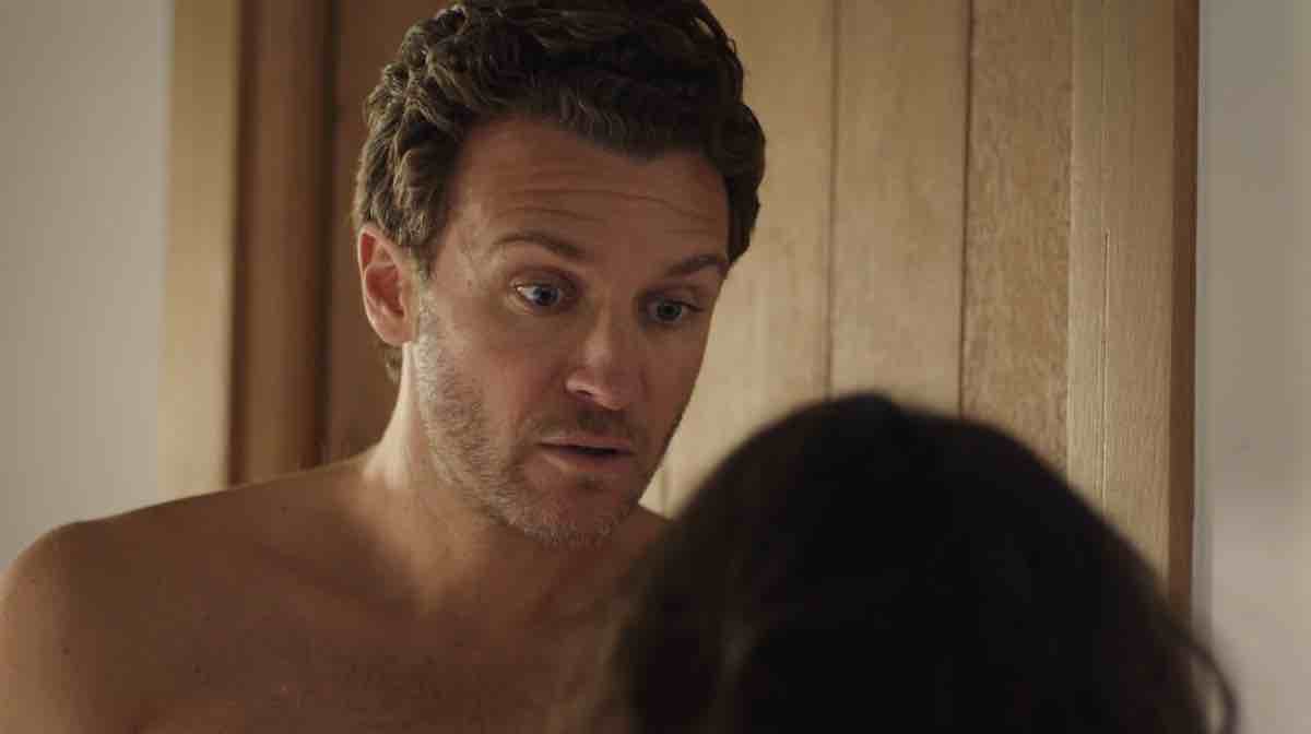 Ici Tout Commence spoiler : Coline surprend Stanislas qui... (vidéo épisode du 26 mai)