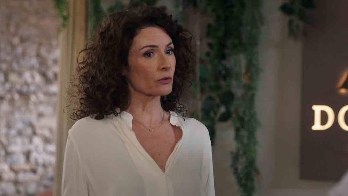 Ici Tout Commence spoiler : Clotilde piège une élève en plein examen !... (vidéo épisode du 25 juin)