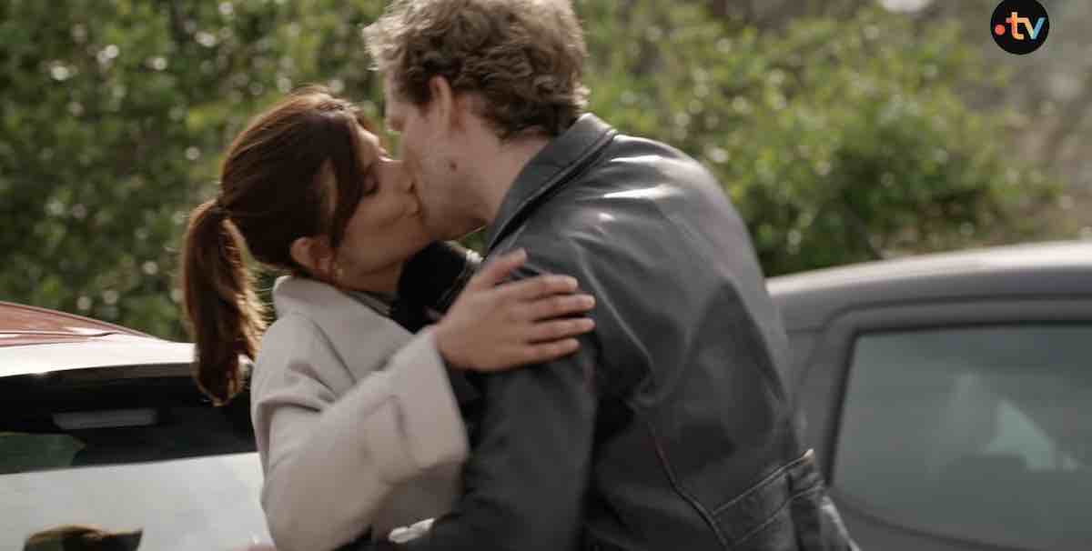 Un Si Grand Soleil Spoilers : Charlotte dit tout, Yann cède à la tentation, ce qui vous attend la semaine prochaine (résumés + vidéo du 21 au 25 juillet 2025)