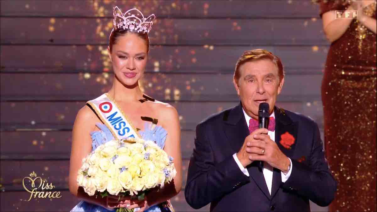 Miss France 2026 : le sacre de Hinaupoko Devèze, Miss Tahiti (VIDÉO)