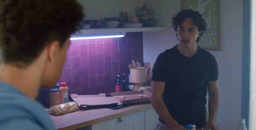 Demain Nous Appartient du 27 mai : que cache Manny ? Clash entre Alex et Chloé ! (résumé + vidéo épisode 2213 en avance)