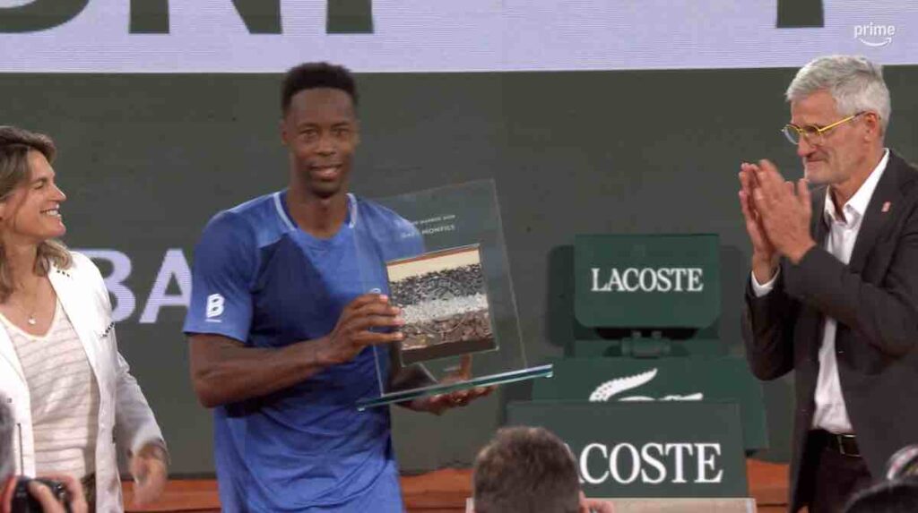 Gaël Monfils fait ses adieux à Roland-Garros dans une immense émotion (VIDÉOS)