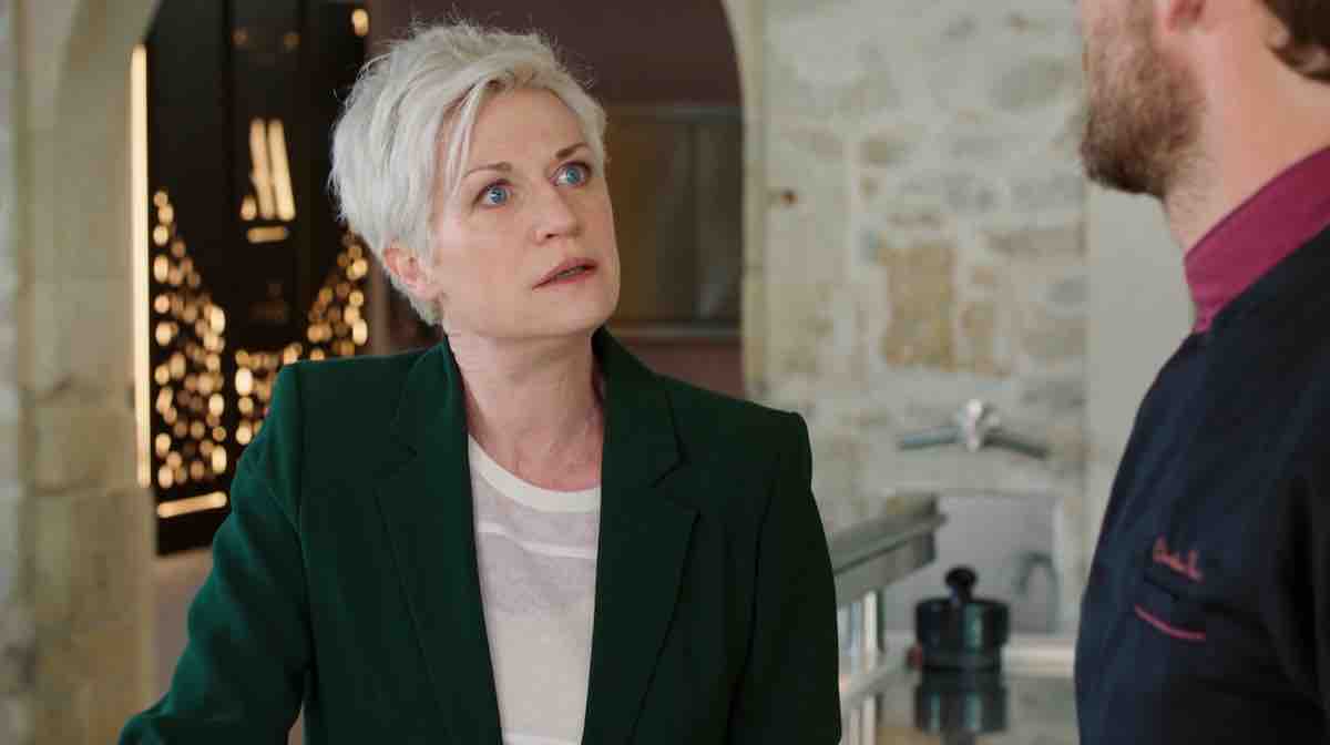 Ici Tout Commence spoiler : Olivia confronte Péniac, elle a tout compris ! (vidéo épisode du 28 mai)