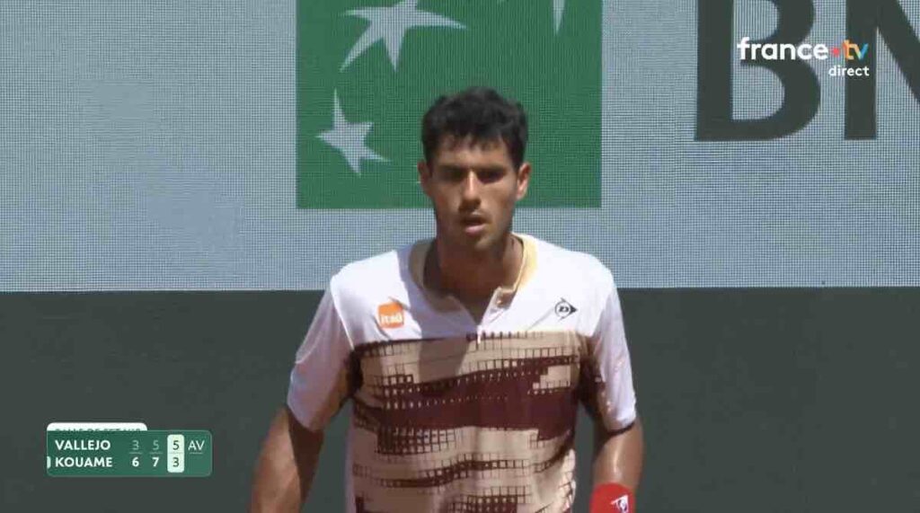 Roland-Garros : lourde sanction pour Daniel Vallejo après ses propos sur l’arbitre Ana Carvalho