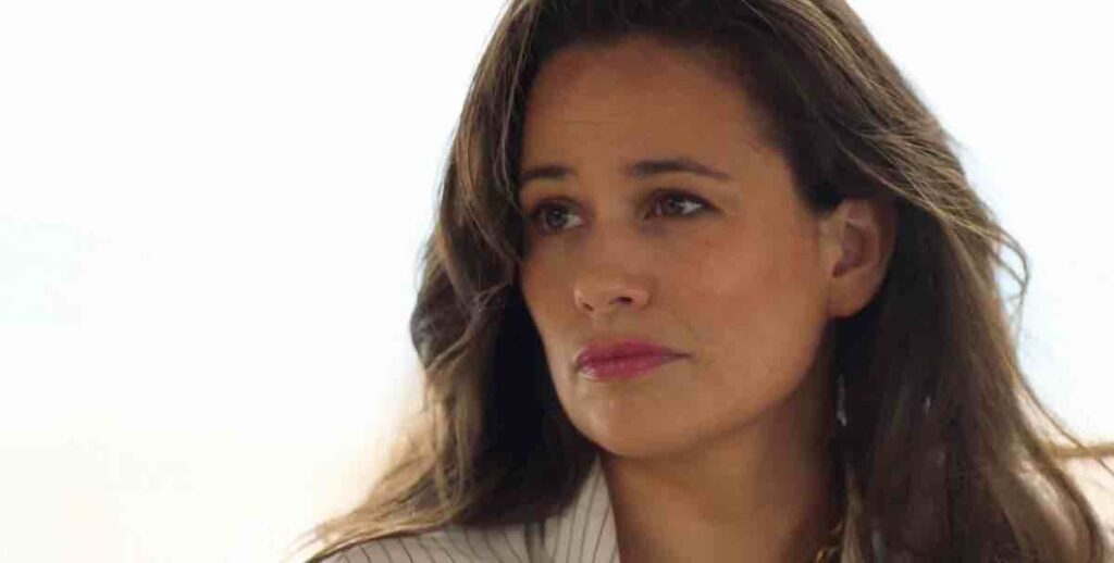 Demain Nous Appartient du 30 juin : Astrid cache un lourd secret avec Victoire ! (résumé + vidéo épisode 2237 en avance)