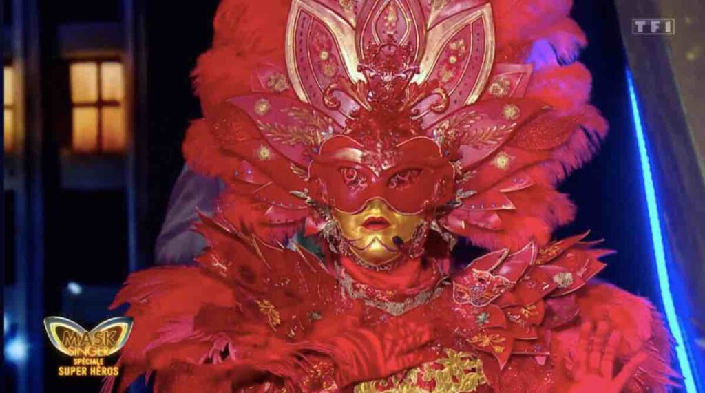 Mask Singer : qui se cache sous la Vénitienne ? Réponse et nouveaux indices !