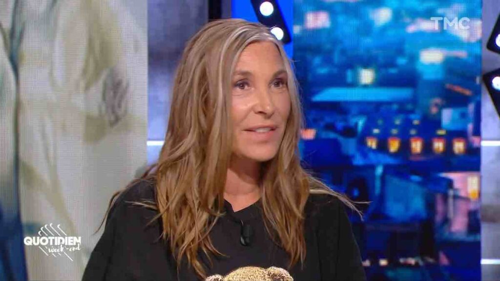 Zazie porte plainte contre Jean Messiha : la chanteuse victime d'une fake news politique