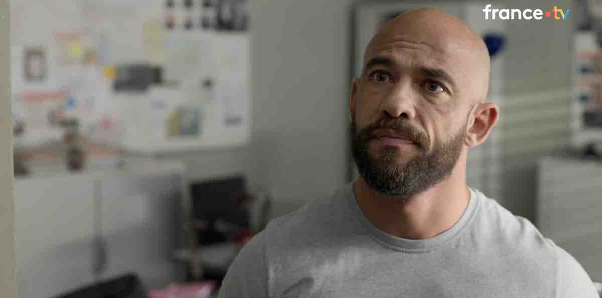 Un Si Grand Soleil Spoiler : la taupe du commissariat démasquée, Alex explose face à Manu ! (épisode du 26 octobre 2026)